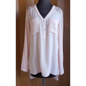 Gianni Bini  size medium pink long sleeve blouse